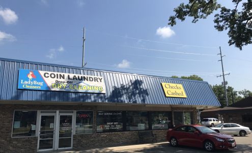 Ladybug Laundromat 528 E 9th St, Rochester Indiana 46975