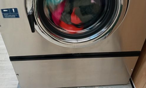 Clothes Basket 314 E Paw Paw St, Paw Paw Michigan 49079