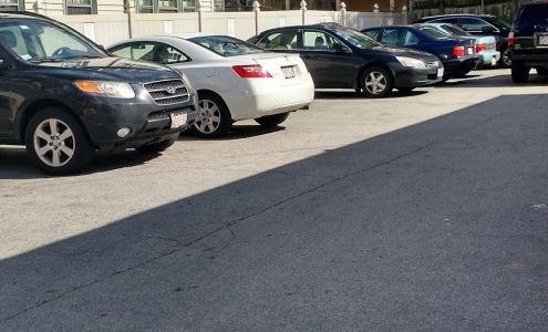 Metropolitan Laundromat