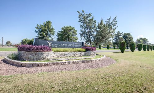 Funeraria del Angel South Lawn & South Lawn Cemetery