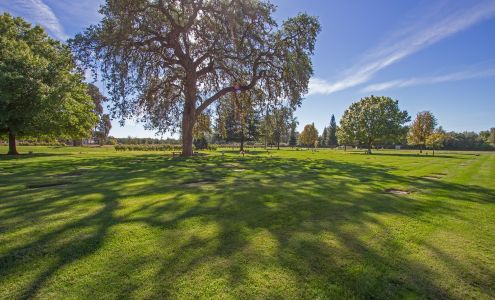 Glen Oaks Memorial Park