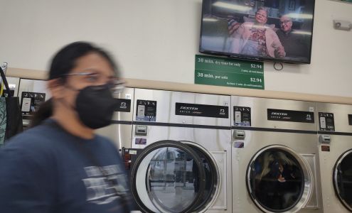 Supreme Laundromat & Cleaners