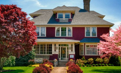 Curtis J. Holt's Sons Funeral Home