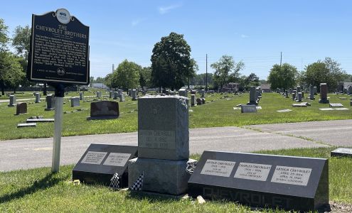 Holy Cross and Saint Joseph Cemetery