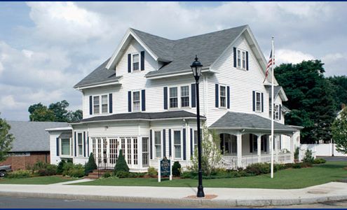 Henry J. Burke & Sons Funeral Home 56 Washington St, Wellesley Hills Massachusetts 02481