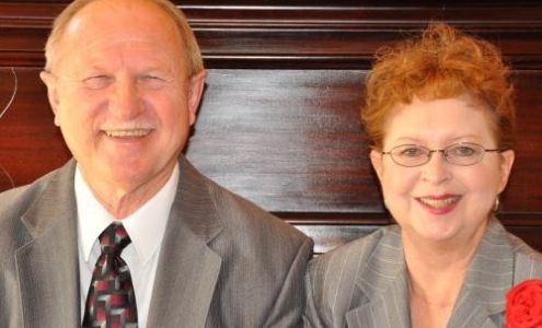 Knesek & Sons Funeral Home 122 N 1st St, Wallis Texas 77485