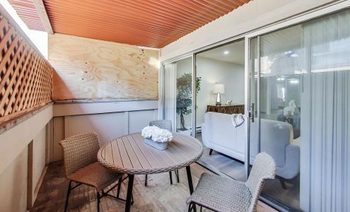 Good Earth Staging LLC