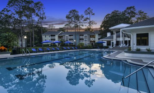 The Waterford at Mandarin Apartments