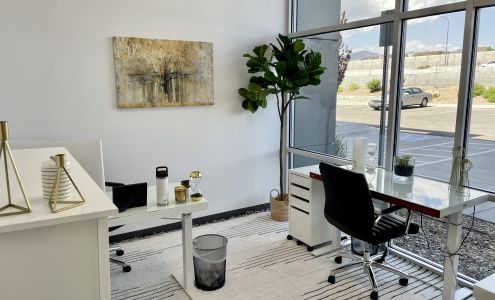 Steph & Sue Ann Team - Realty One Group Distinction