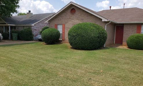 Boone's Lawn Care LLC