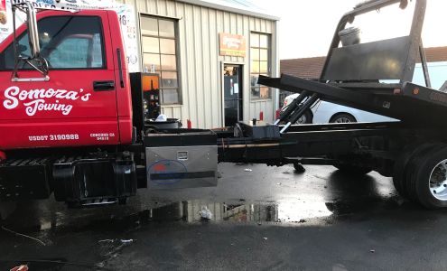 Somoza's Towing