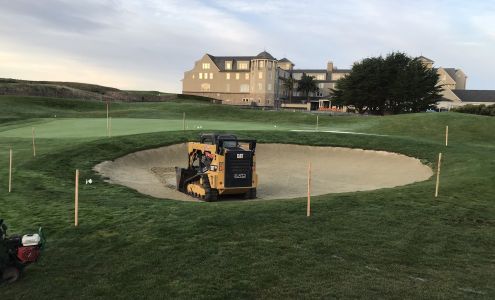 Poms Landscaping Inc