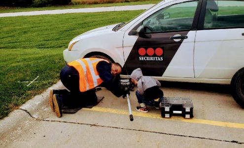 Litty Rescue Roadside