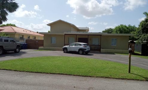 ELITE LAWN CARE & TREE SERVICE