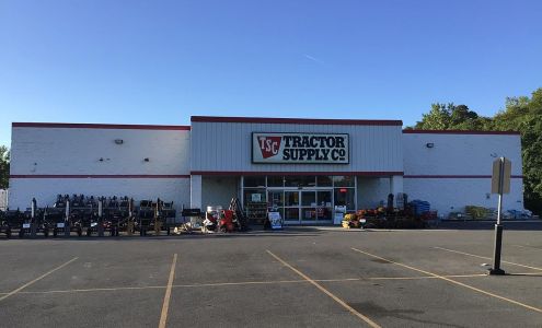 Tractor Supply Brockport