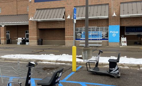 Lowe's Garden Center