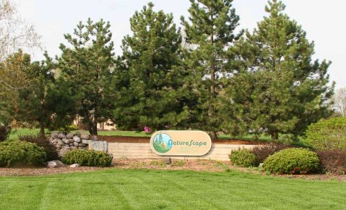 Naturescape 157 Bridgepoint Dr, South St Paul Minnesota 55075