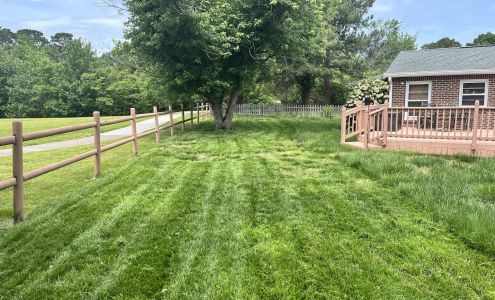 Curb Appeal Fixers Landscaping 33137 Harvest Dr, Carrsville Virginia 23315