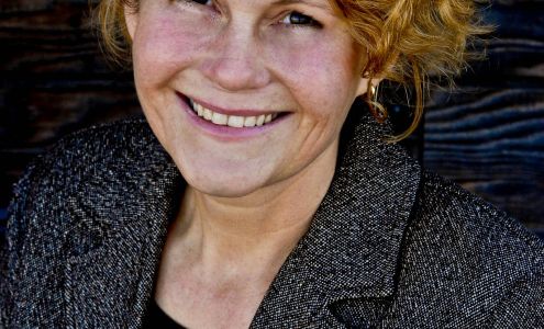 Mt Hood Gardens Inc 1570 Orchard Rd, Hood River Oregon 97031