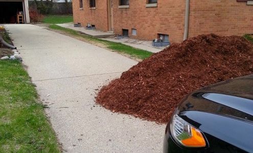 Russ's Mulch & Topsoil