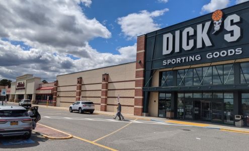 DICK'S Sporting Goods