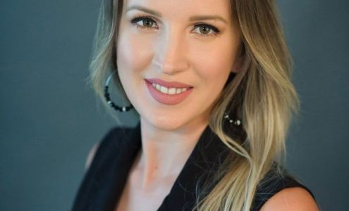 Julia Iavitsa Realtor Houston - ELUX Real Estate Agent