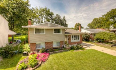 Autumn Hicks - Realtor ⎮ KW Advantage