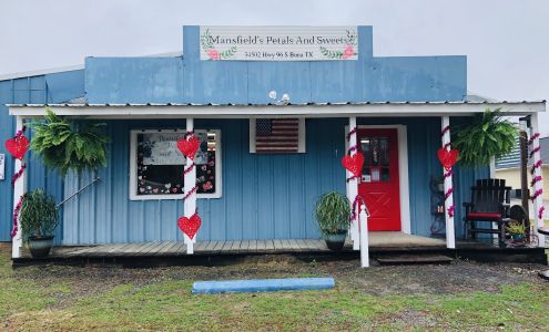 Mansfield's Petals and Sweets 34500 U.S. 96 S, Buna Texas 77612