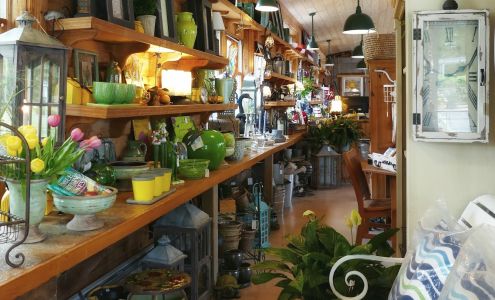 Christians' Renolda Greenhouse 692 E Lake St, Harbor Springs Michigan 49740