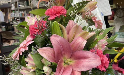 Broadway Gifts & Flowers