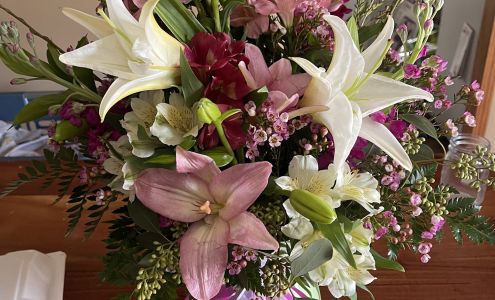 Ignacio Floral & Gifts 745 Goddard Ave, Ignacio Colorado 81137