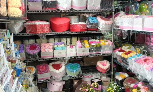 1800 flowers YOUR RED ROSES