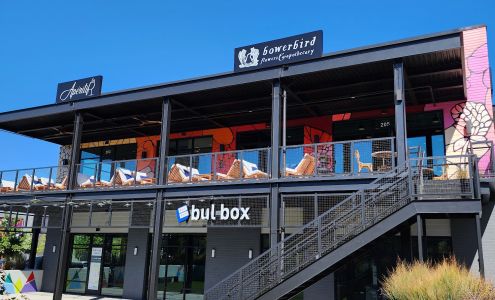 Bowerbird Flowers and Apothecary