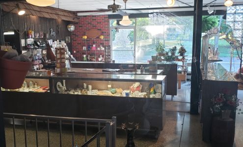 Richards Flower Shop, now Acorn & Evergreen Floral Studio