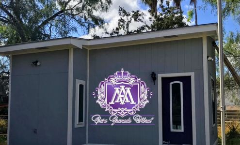 Casa Granada Floral 908 S Willow St, La Feria Texas 78559