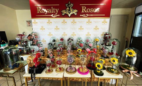 Royalty Roses - Harlingen Florist
