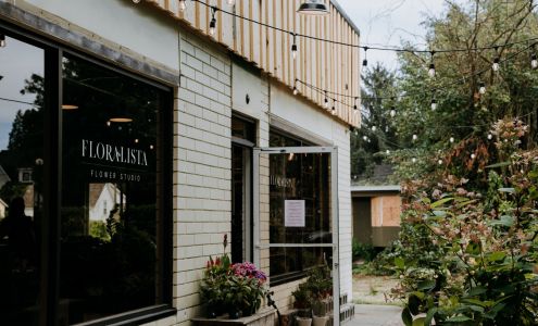 Floralista Flower Studio Fort Langley