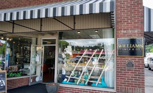 Williams Flower & Gift - Shelton Florist