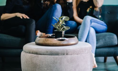 Novo Esthetics Studio 208 19th St W #108, Saskatoon Saskatchewan S7M 5X8