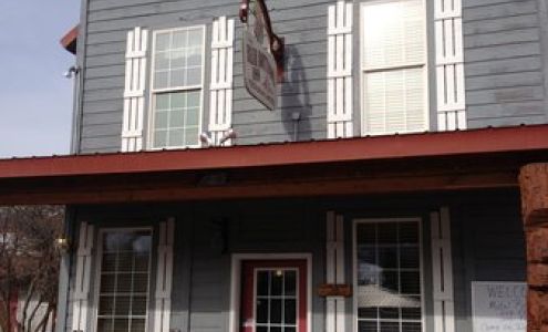 Bear Bottom Inn Mackay