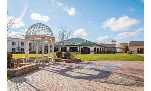 Clarion Inn Elmhurst - Oak Brook near I-88, I-290, I-294