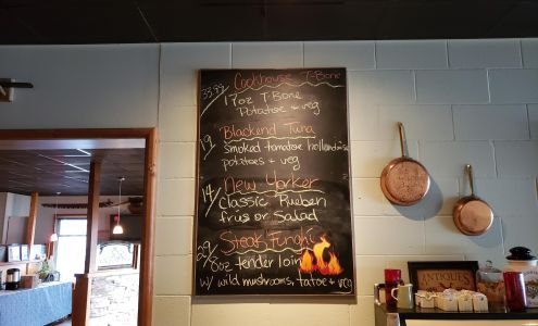 Country Grocer Lake Cowichan Lake Cowichan