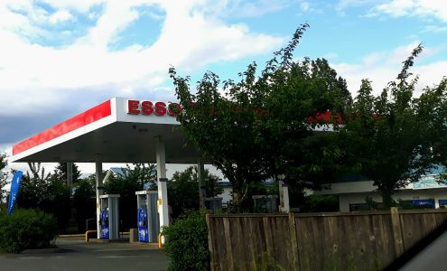 Esso Nanaimo