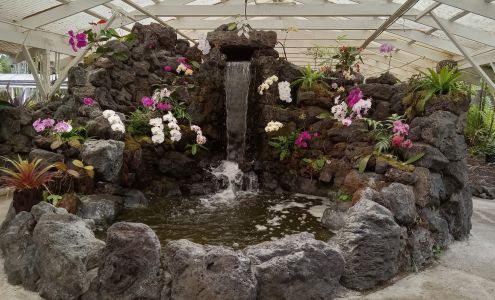 Nani Mau Restaurant & Garden