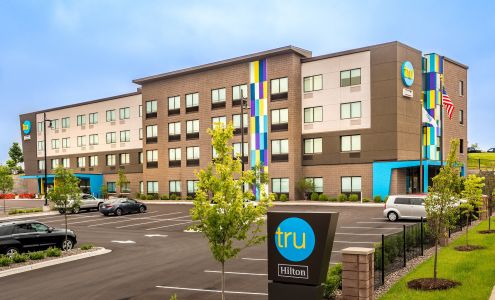 Tru by Hilton Madison West
