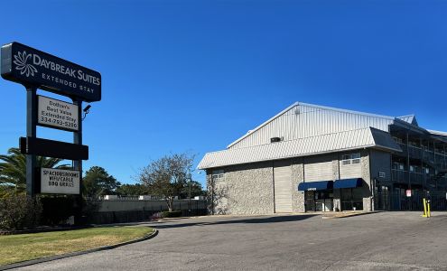 Daybreak Suites Extended Stay - Dothan, AL