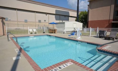 Comfort Inn & Suites Trussville I-59 Exit 141