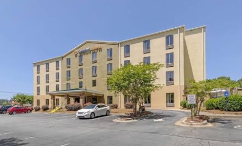 Comfort Suites Columbus State University Area