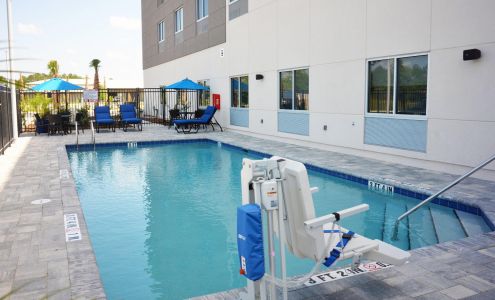 Holiday Inn Express & Suites Jacksonville W - I295 And I10, an IHG Hotel