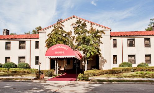 IHG Army Hotels Normandy House & Carolina Inn Fort Bragg